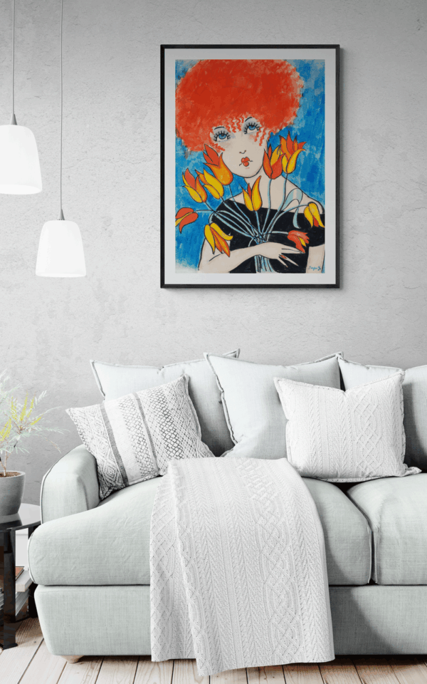 living-room-with-a-cozy-sofa-and-a-lot-of-cushions (1) pigen med tulipaner